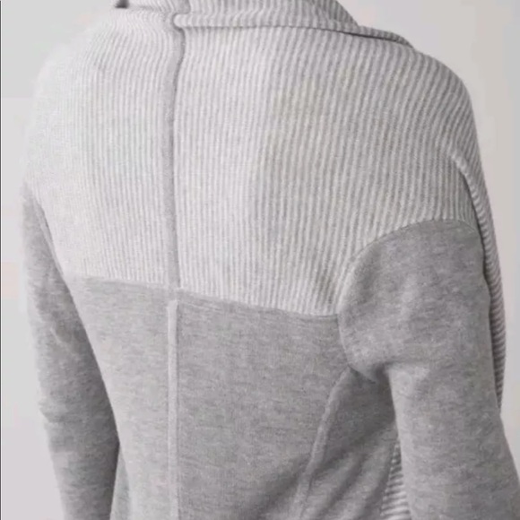 Lululemon Long Sleeves - Picture 4 of 8